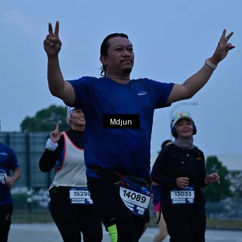 Runner Photo 7463602