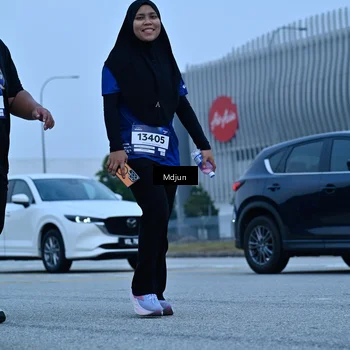 Runner Photo 7463612