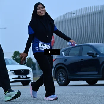 Runner Photo 7463644