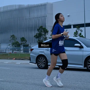 Runner Photo 7463672