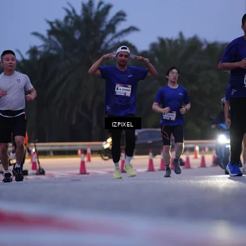 Runner Photo 7463678