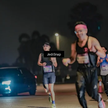 Runner Photo 7463724