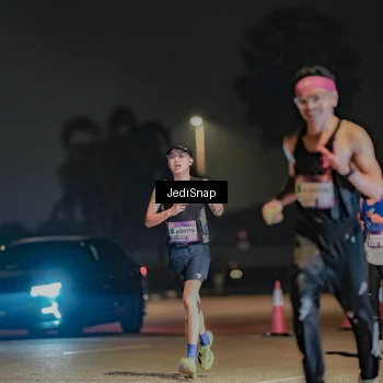 Runner Photo 7463725