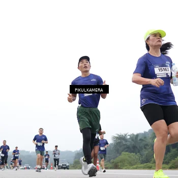 Runner Photo 7463734
