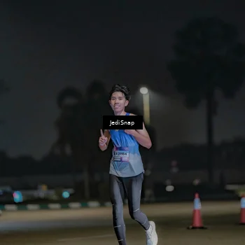 Runner Photo 7463743