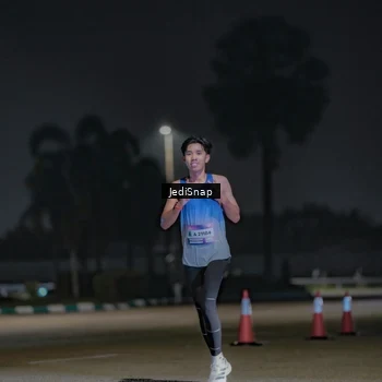 Runner Photo 7463750