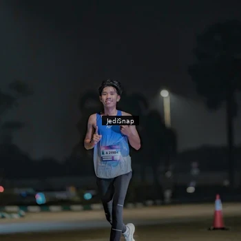 Runner Photo 7463759