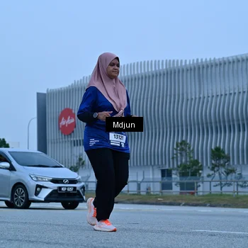 Runner Photo 7463806