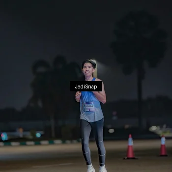 Runner Photo 7463816