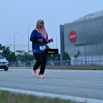 Runner Photo 7463831