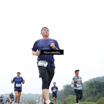 Runner Photo 7463842
