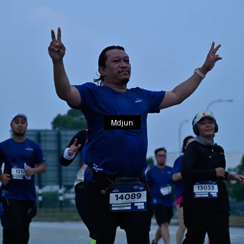 Runner Photo 7463870