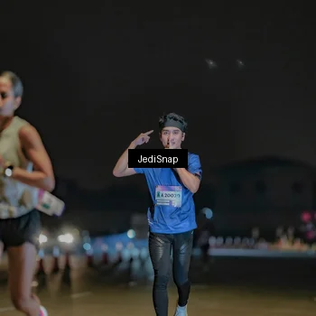 Runner Photo 7463918