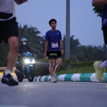 Runner Photo 7463941