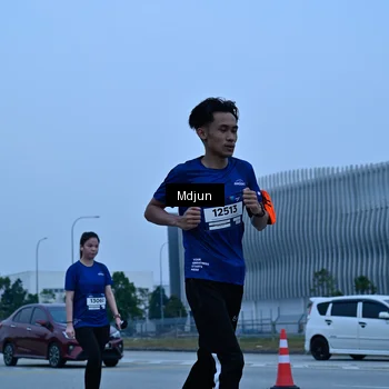 Runner Photo 7463980