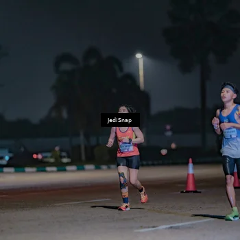 Runner Photo 7464000