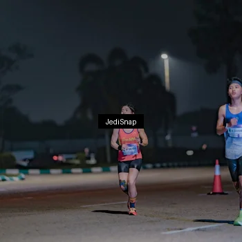 Runner Photo 7464004