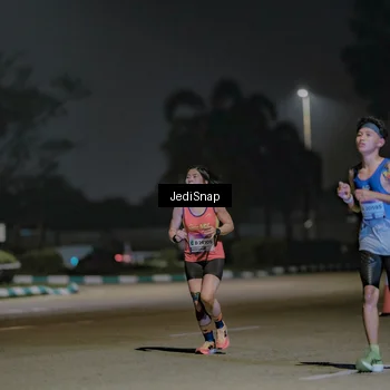 Runner Photo 7464008
