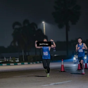 Runner Photo 7464040