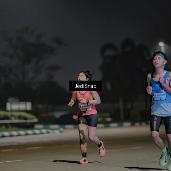 Runner Photo 7464060