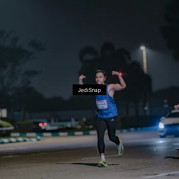 Runner Photo 7464062