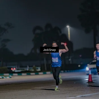 Runner Photo 7464071