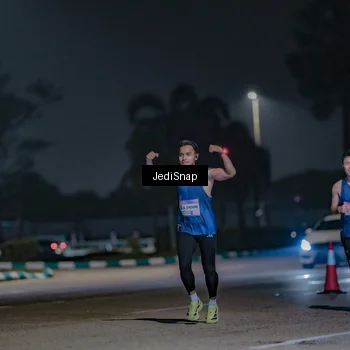 Runner Photo 7464073