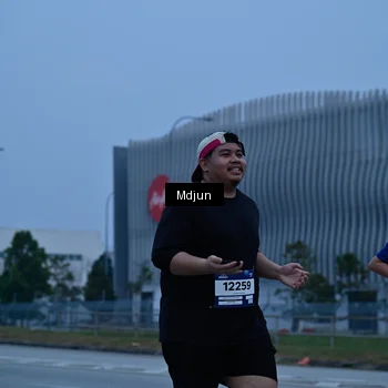 Runner Photo 7464074