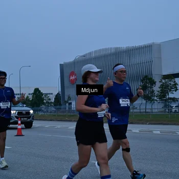 Runner Photo 7464076