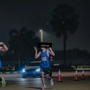 Runner Photo 7464083