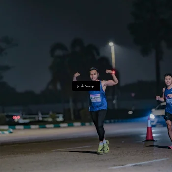 Runner Photo 7464084