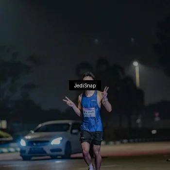 Runner Photo 7464102