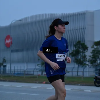 Runner Photo 7464208