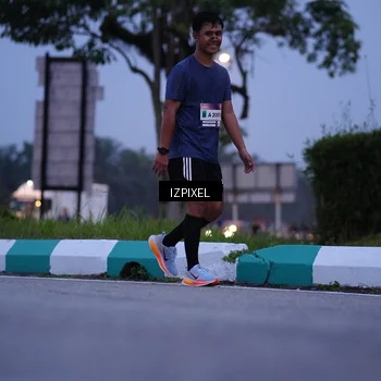 Runner Photo 7464257