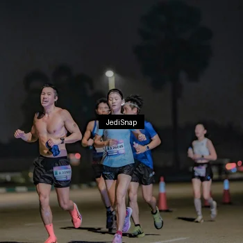 Runner Photo 7464267