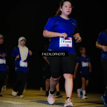 Runner Photo 7464275