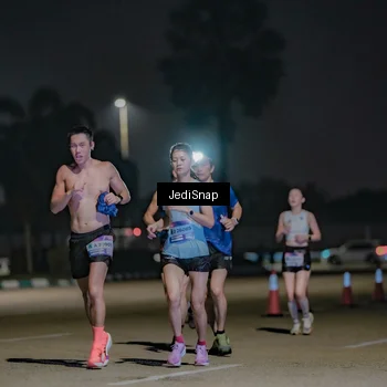 Runner Photo 7464297