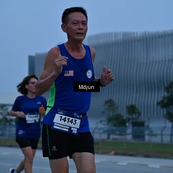 Runner Photo 7464349