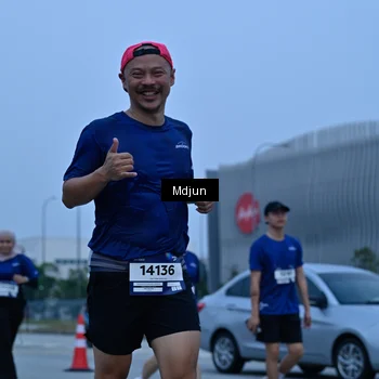 Runner Photo 7464358