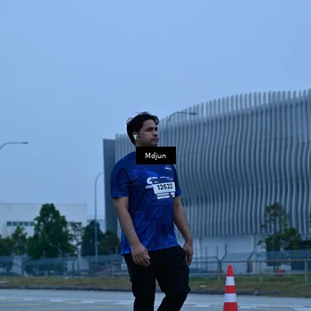 Runner Photo 7464381