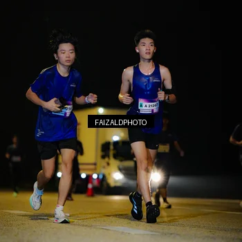 Runner Photo 7464395