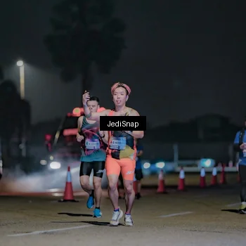 Runner Photo 7464405