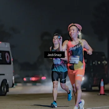 Runner Photo 7464438