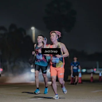 Runner Photo 7464444