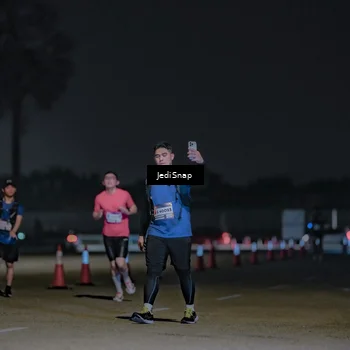 Runner Photo 7464462