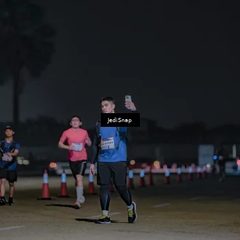 Runner Photo 7464463