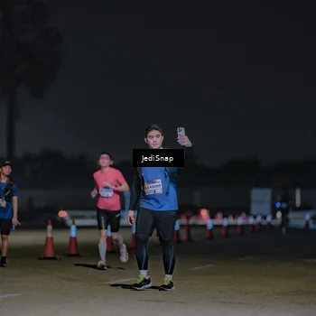 Runner Photo 7464464