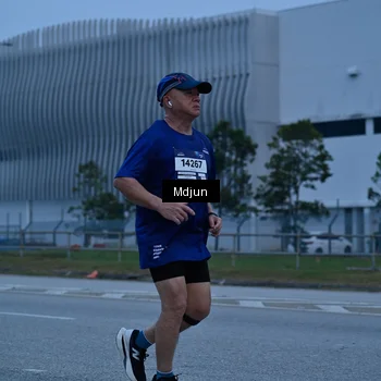 Runner Photo 7464474