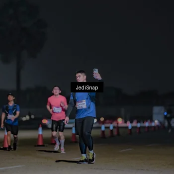 Runner Photo 7464477