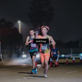 Runner Photo 7464486